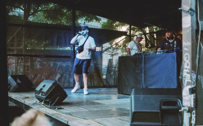 12 Cross Club, Batrs, Magenta